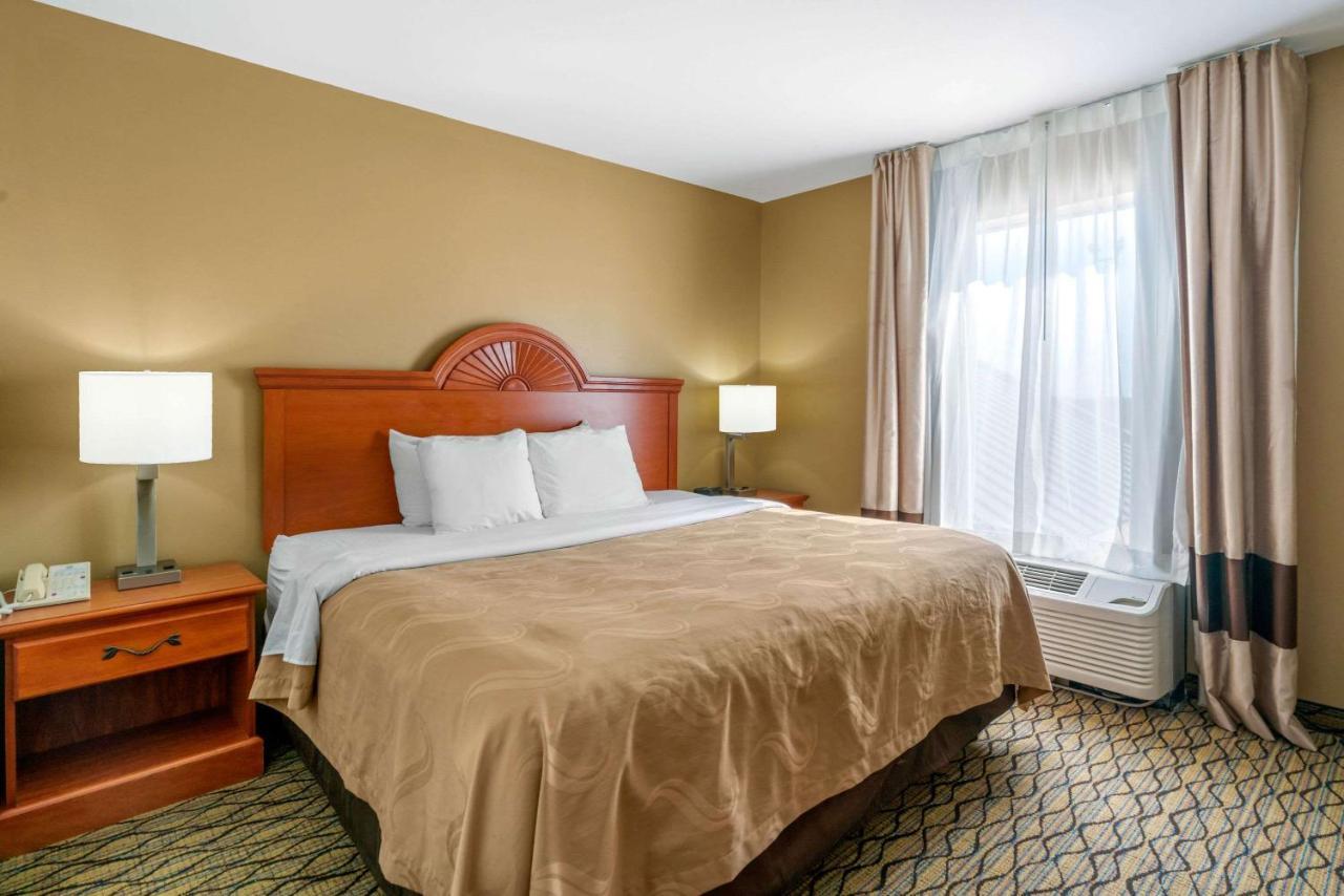 Quality Inn & Suites Jefferson City Eksteriør billede