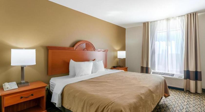 Quality Inn & Suites Jefferson City Eksteriør billede