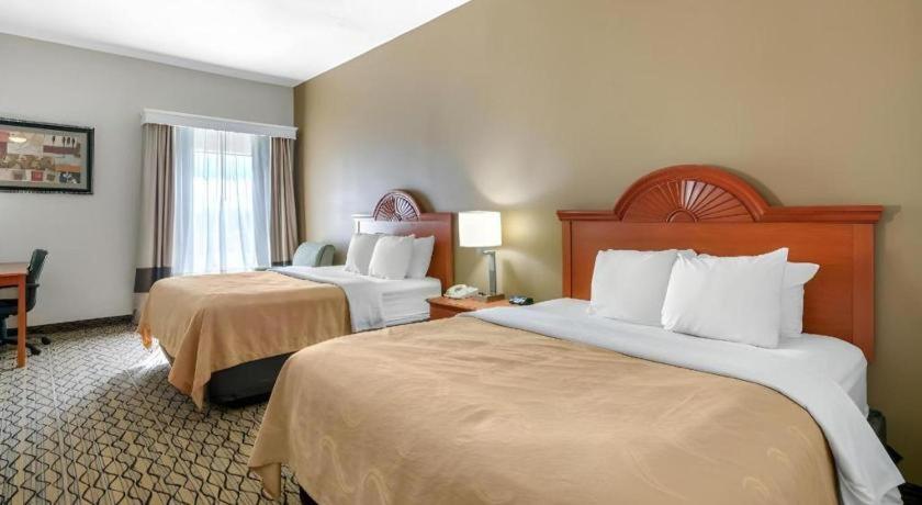 Quality Inn & Suites Jefferson City Eksteriør billede